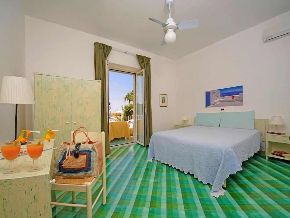 Hotel La Luna Ischia Exteriér fotografie