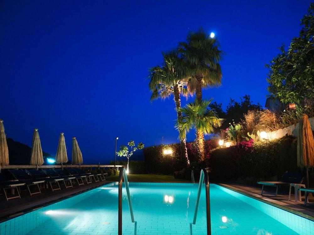 Hotel La Luna Ischia Exteriér fotografie